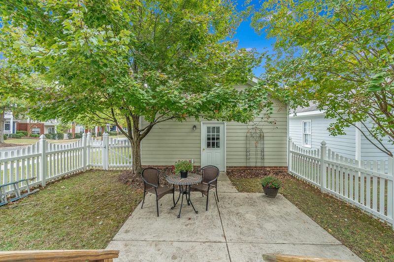 601 Battery Walk Ln, Cary, NC 27519