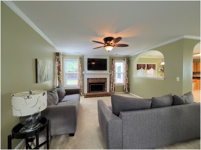 601 Brickstone Dr, Apex, NC 27502