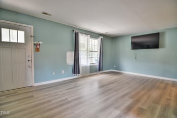601 Country Ln, Holly Springs, NC 27540