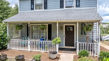 601 Country Ln, Holly Springs, NC 27540