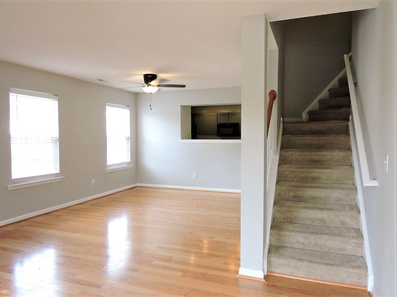 601 Cove Hollow Dr, Durham, NC 27703