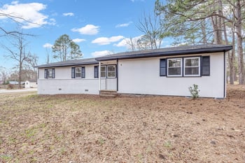 601 Crestview Dr, Durham, NC 27712