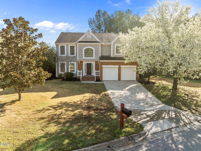601 Crossing Dr, Durham, NC 27703