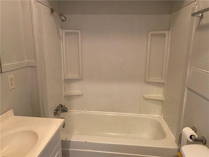 601 Delaware Ave, Burlington, NC 27217