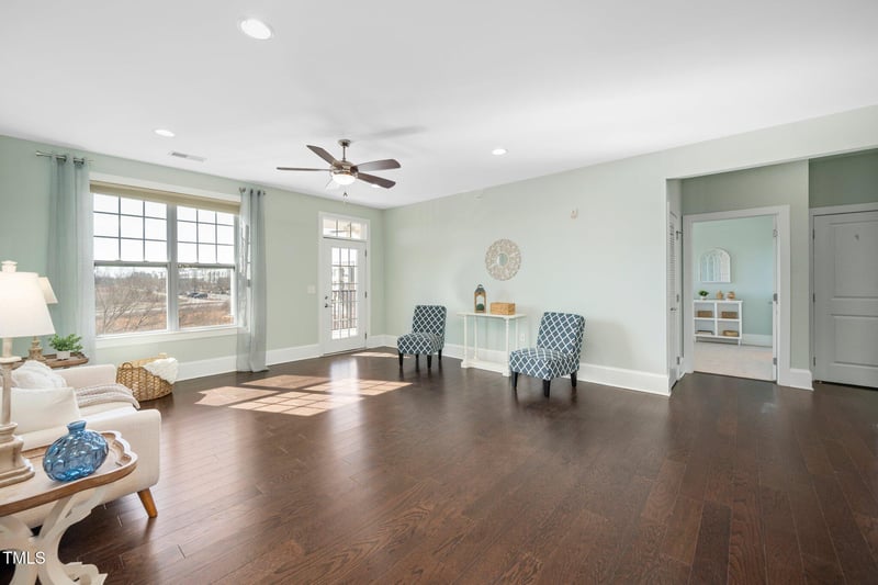 601 Finsbury St #304, Durham, NC 27703