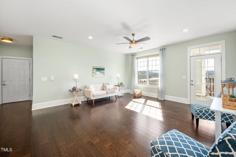 601 Finsbury St #304, Durham, NC 27703