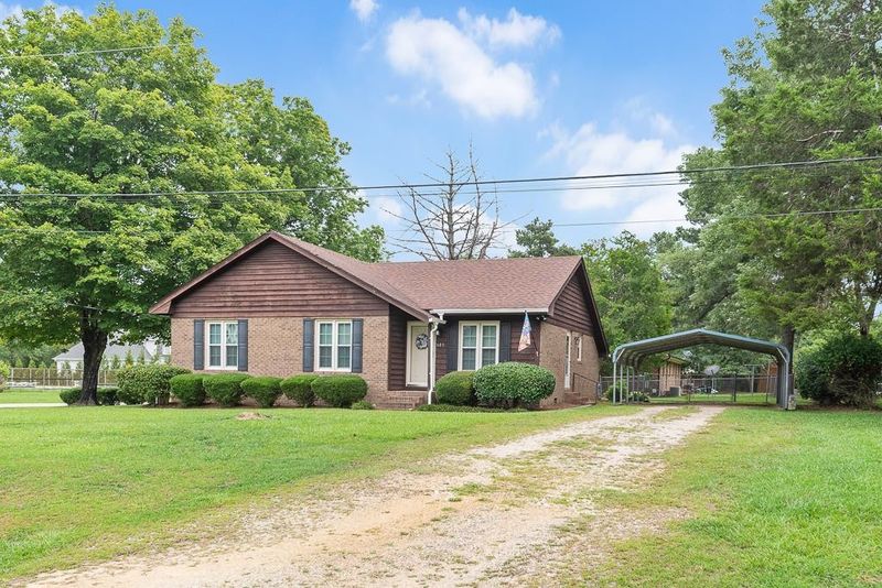 601 E Front St, Lillington, NC 27546