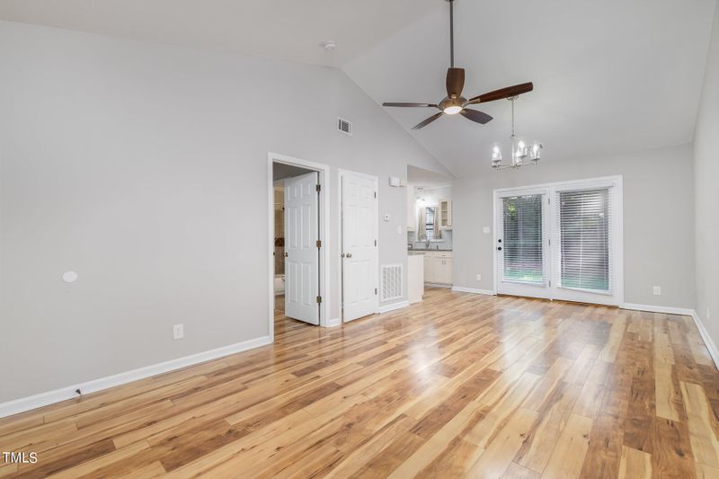 601 Gatehouse Ln, Durham, NC 27707