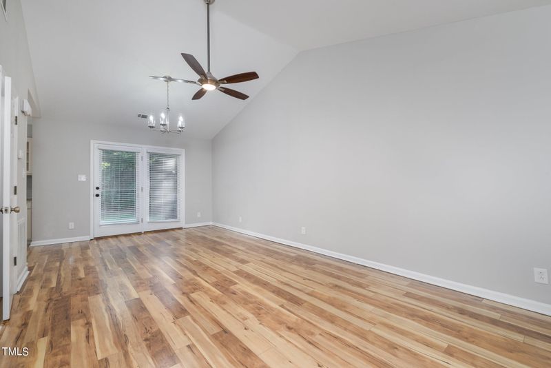 601 Gatehouse Ln, Durham, NC 27707