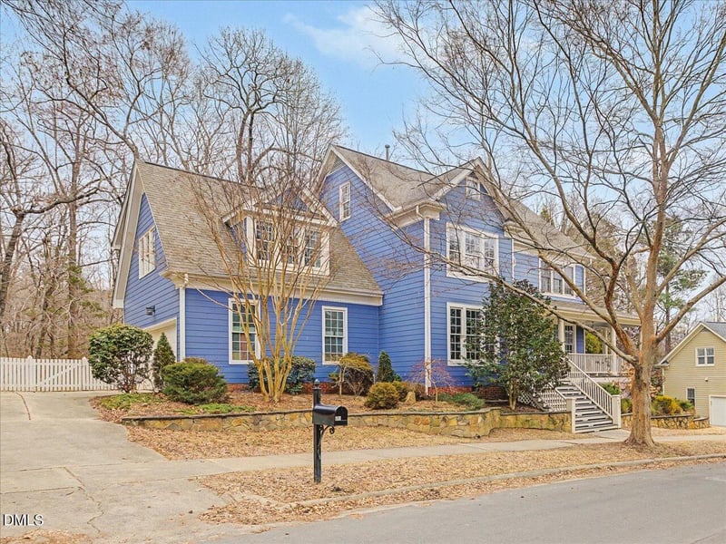 601 Highgrove Dr, Chapel Hill, NC 27516