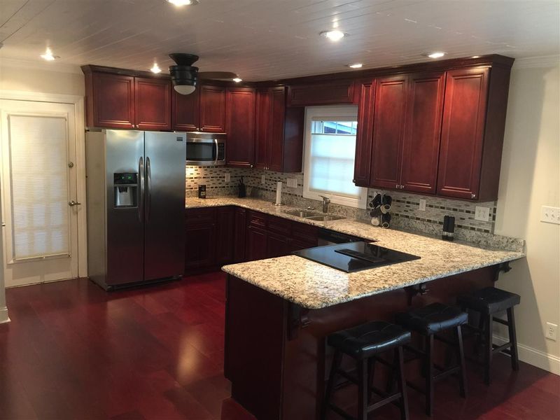 601 S Hughes St, Apex, NC 27502