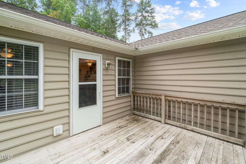 601 Lakeside Dr, Sanford, NC 27330