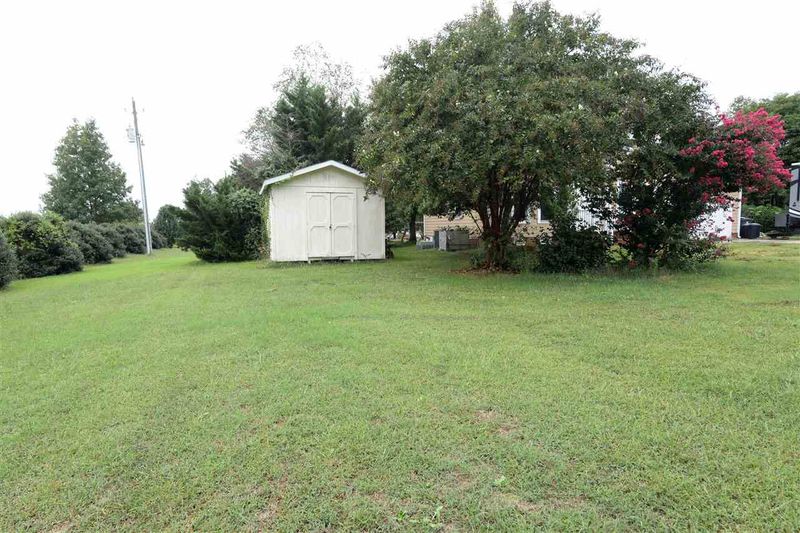 601 Long Cove Ct, Clayton, NC 27527
