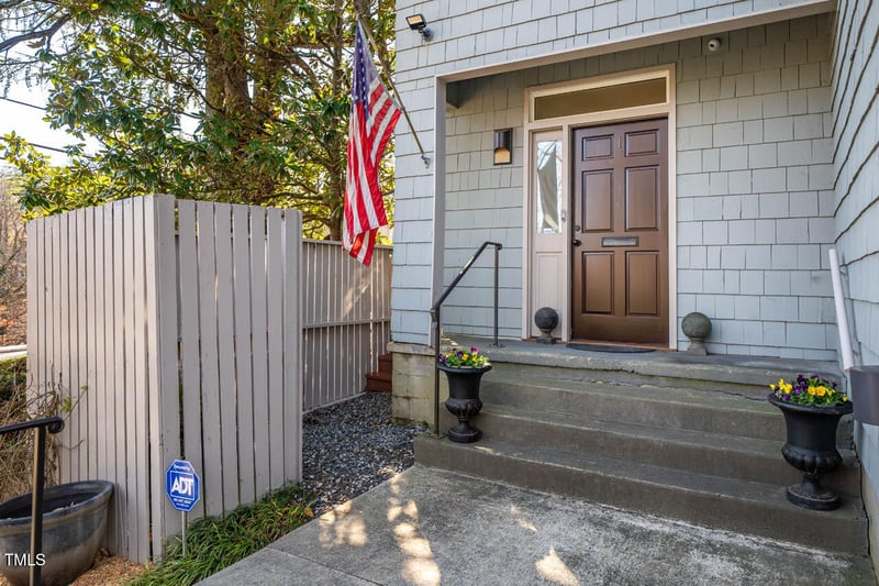 601 Martin Luther King Jr Blvd #1, Chapel Hill, NC 27514