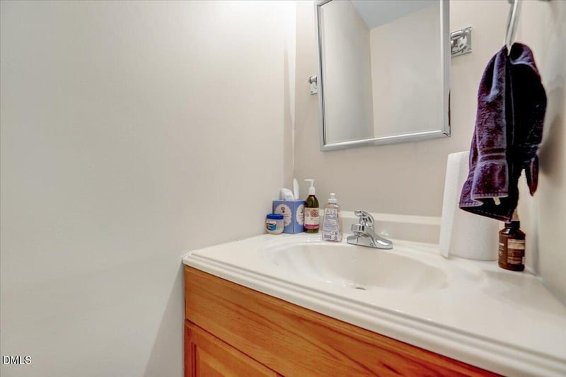 601 Middleton Ave, Cary, NC 27513