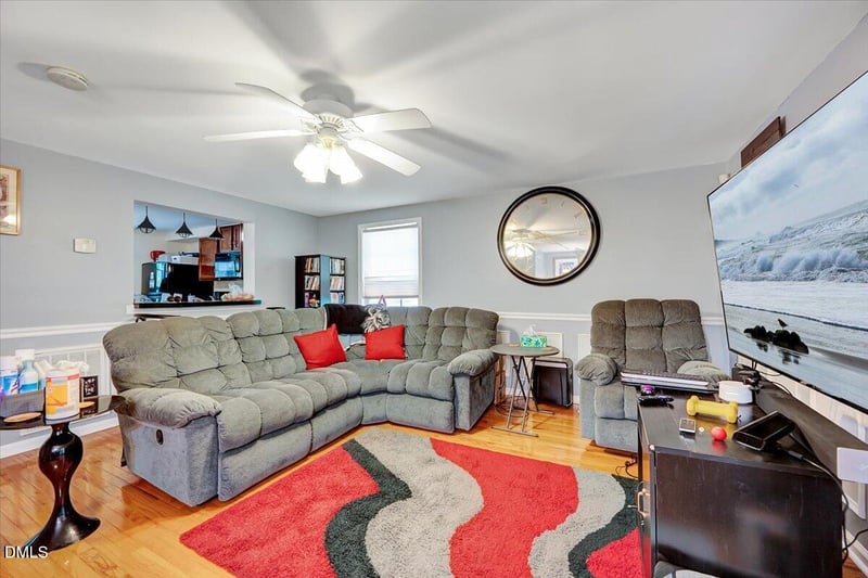 601 Middleton Ave, Cary, NC 27513