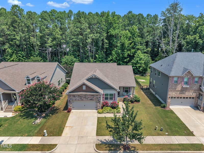 601 Minerva Dale Dr, Fuquay Varina, NC 27526