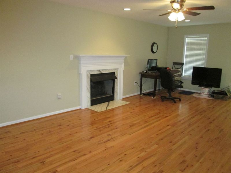 601 Morton Farm Rd, Holly Springs, NC 27540