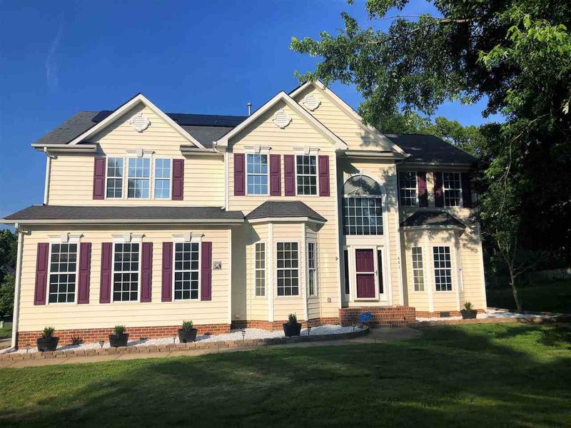 601 Orchard Pl, Hillsborough, NC 27278