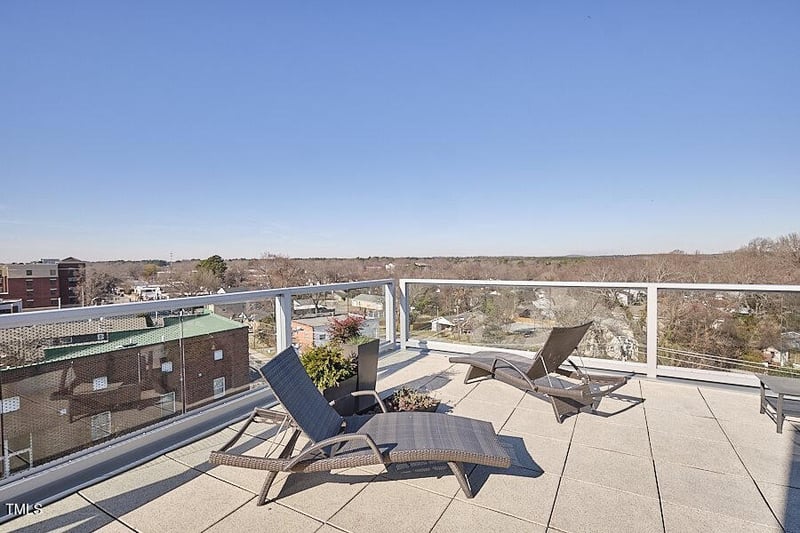 601 Rosemary St #712, Chapel Hill, NC 27516