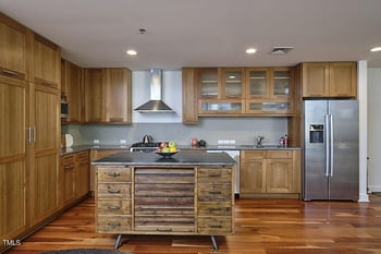 601 Rosemary St #712, Chapel Hill, NC 27516