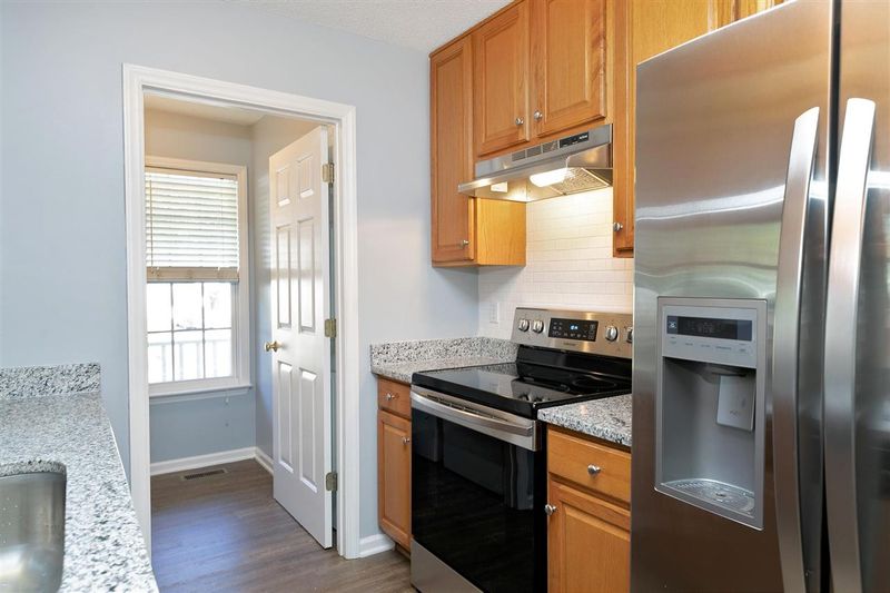 601 Senter View Dr, Fuquay Varina, NC 27526