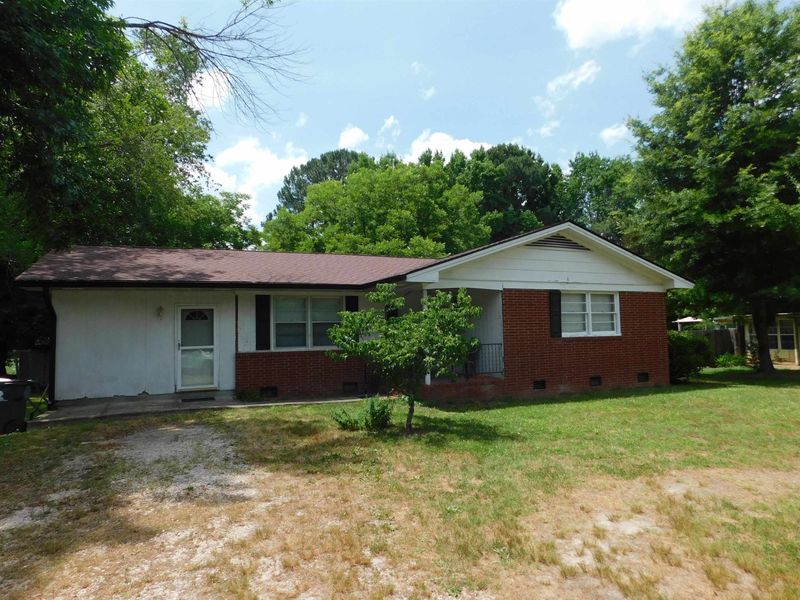 601 Sexton Ave, Zebulon, NC 27597