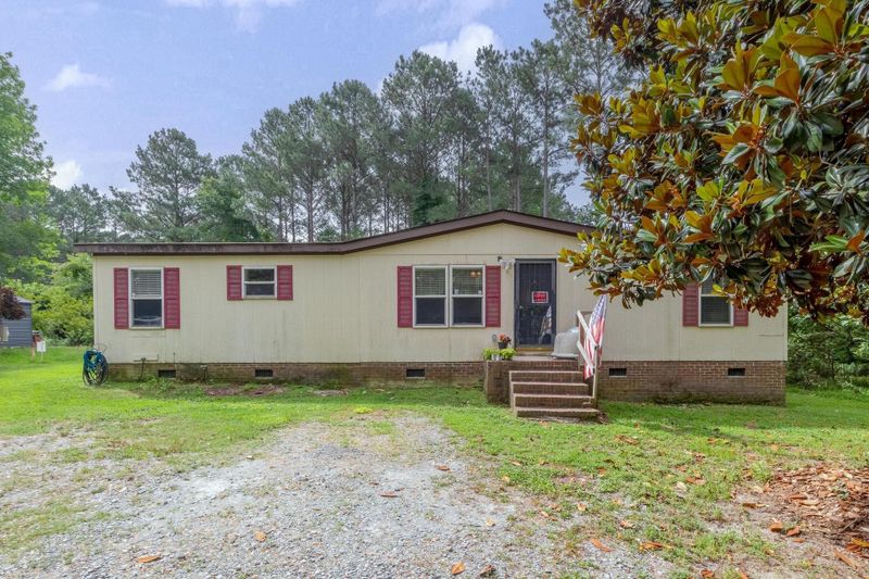 601 Slate Top Rd, Clayton, NC 27520