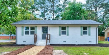 601 Walnut St, Selma, NC 27576