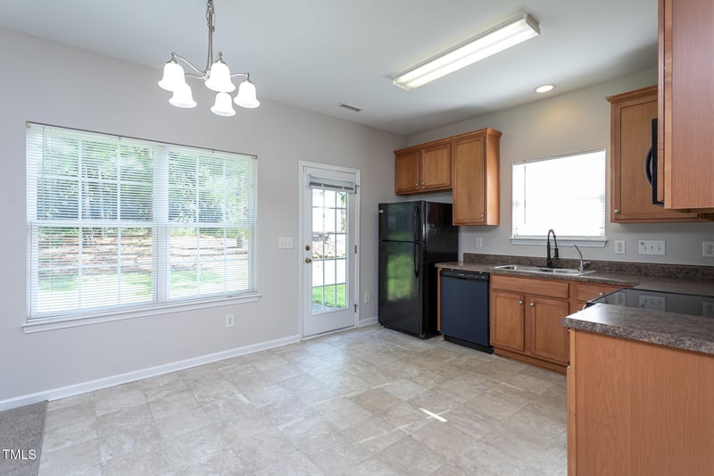 601 Weeping Willow Dr, Durham, NC 27704