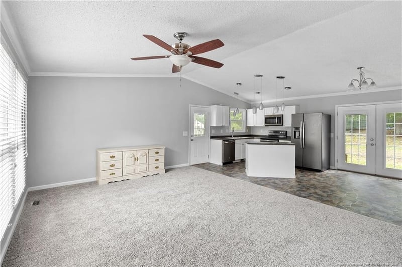 601 Woodclift Dr, Fayetteville, NC 28311