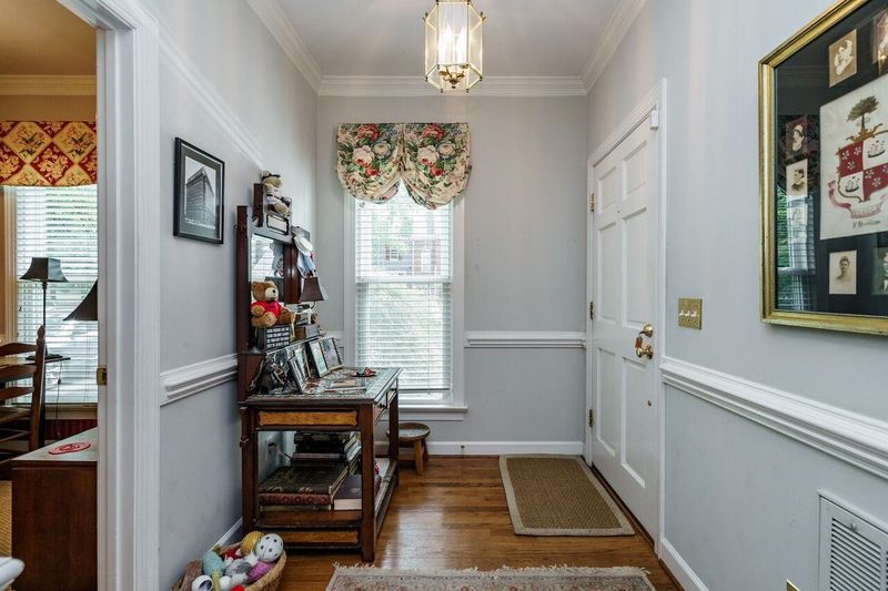 6010 Cobridge Sq, Raleigh, NC 27609