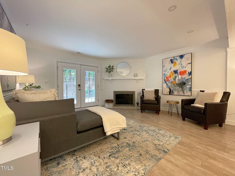 6010 Dixon Dr, Raleigh, NC 27609