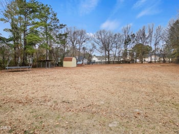 6010 Muscat Rd, Hope Mills, NC 28348