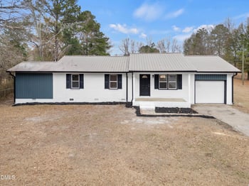 6010 Muscat Rd, Hope Mills, NC 28348