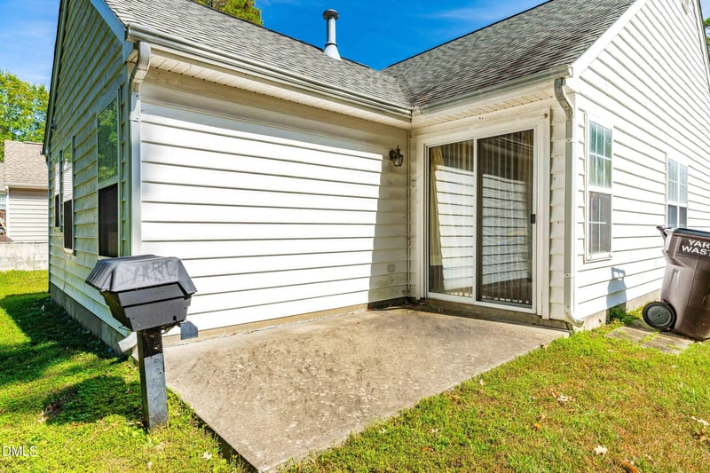 6010 Newhall Rd, Durham, NC 27713
