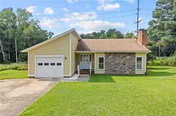 6010 Ruggles Ct, Fayetteville, NC 28314