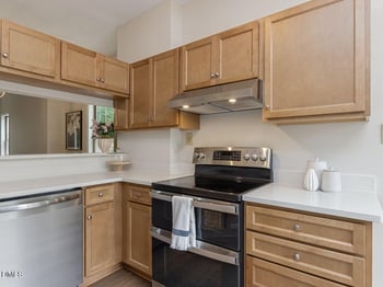 6010 Winterpointe Ln #101, Raleigh, NC 27606