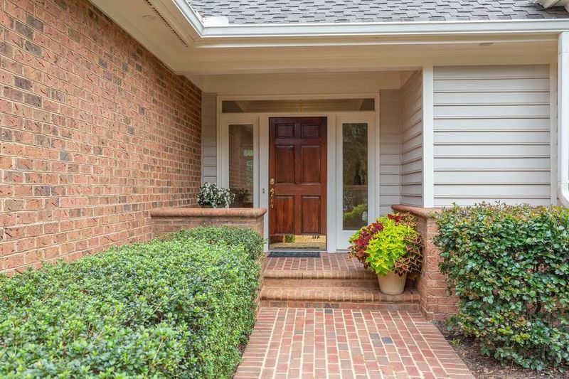 60103 Davie, Chapel Hill, NC 27517