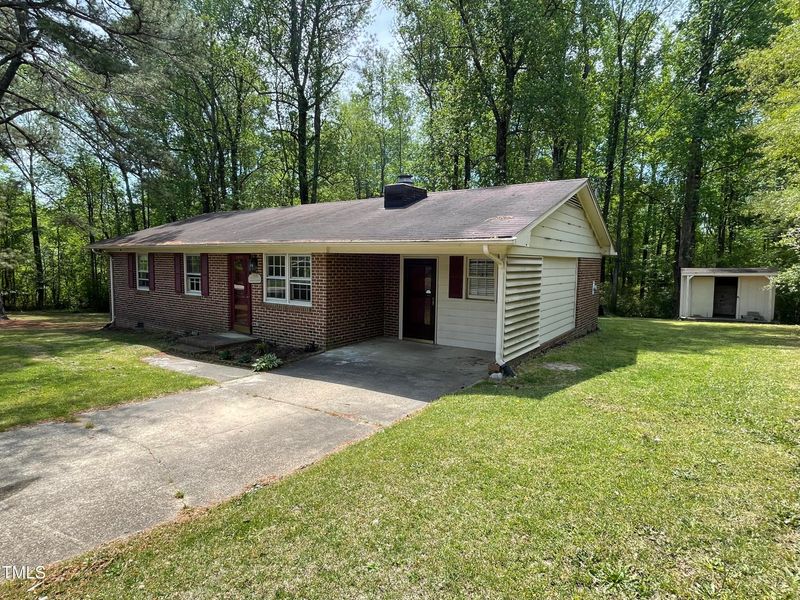 6011 Benson Hardee Rd, Benson, NC 27504