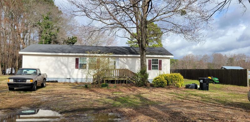 6011 Black Creek Rd, Smithfield, NC 27577