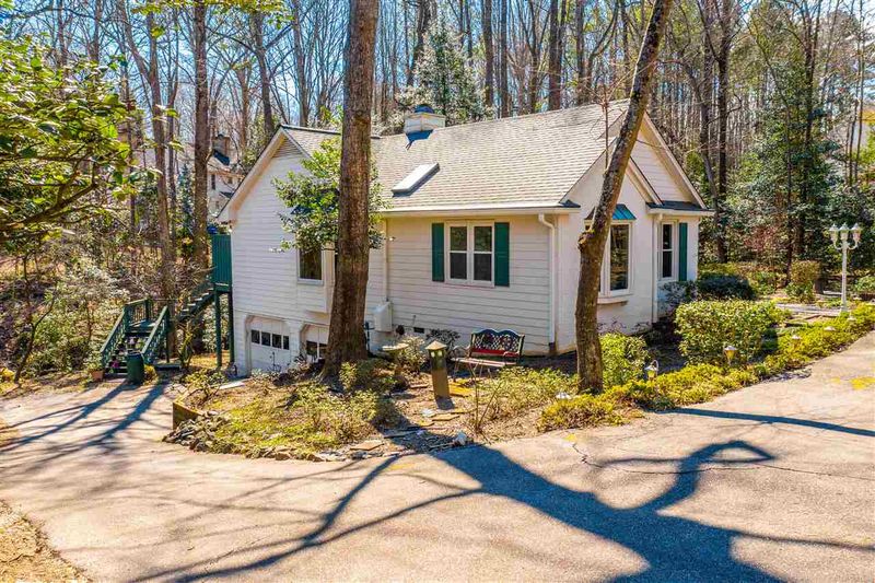 6012 Bur Trl, Raleigh, NC 27616