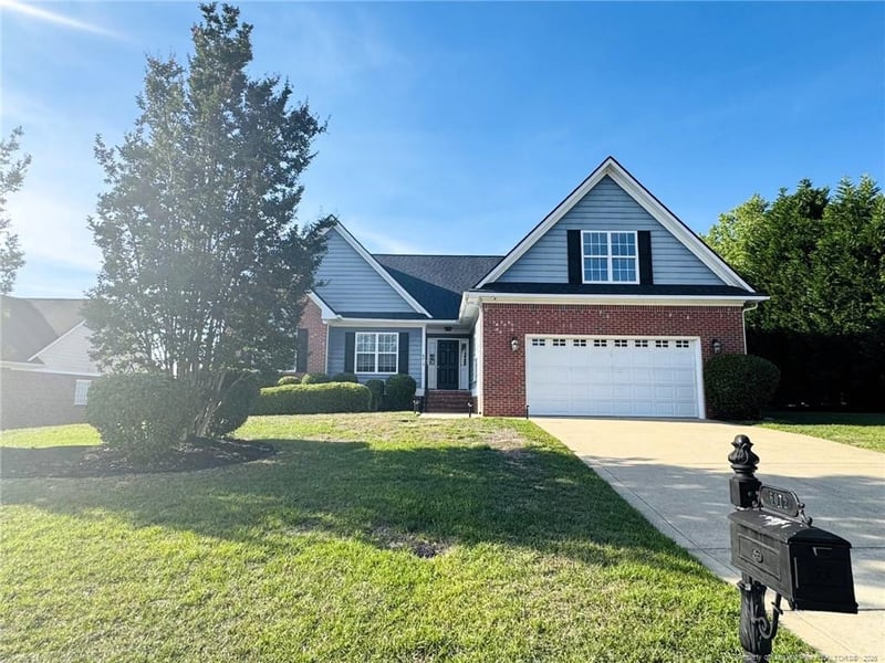 6012 Goldenrain Dr, Fayetteville, NC 28314