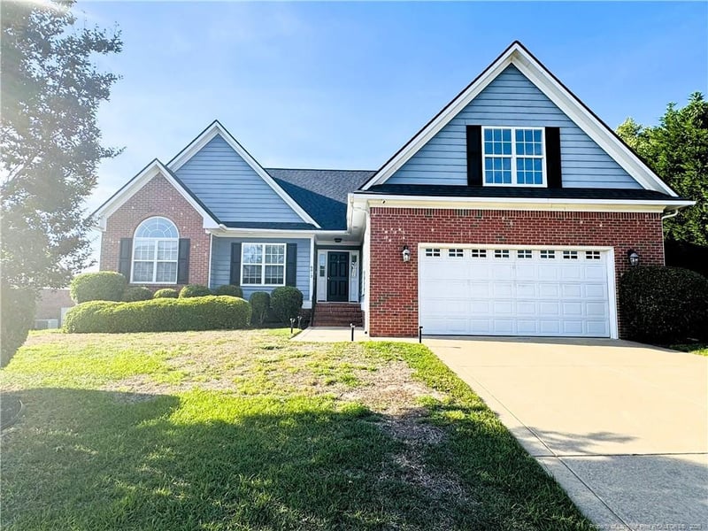 6012 Goldenrain Dr, Fayetteville, NC 28314