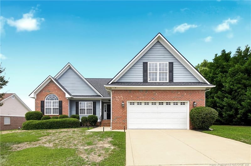 6012 Goldenrain Dr, Fayetteville, NC 28314