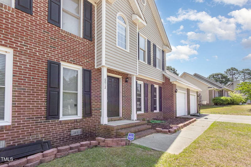 6012 Lake Trail Dr, Fayetteville, NC 28304