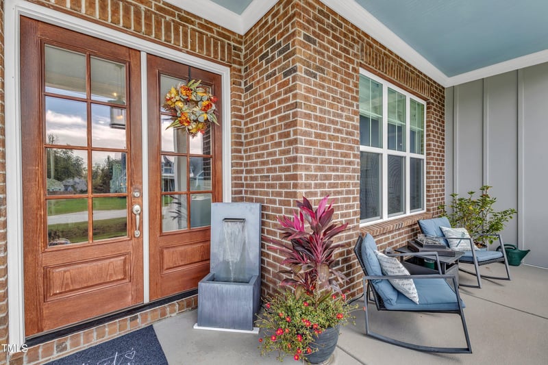 6012 Lunenburg Dr, Raleigh, NC 27603