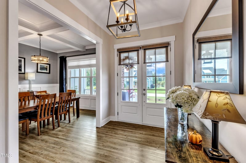 6012 Lunenburg Dr, Raleigh, NC 27603