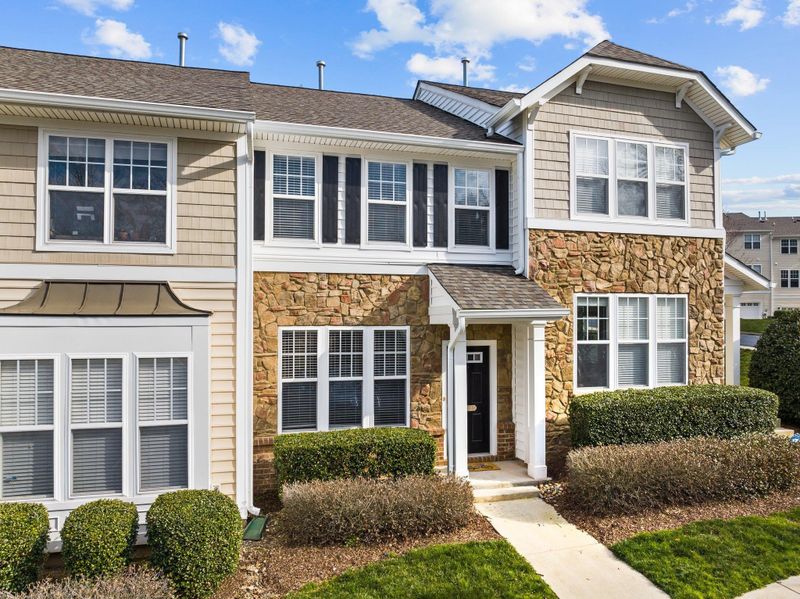 6012 Viking Dr, Raleigh, NC 27612