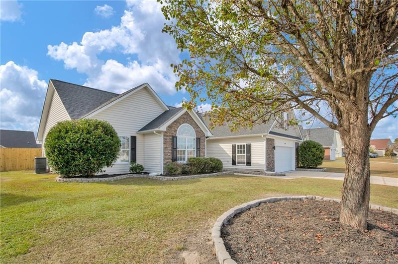 6012 Windflower Dr, Fayetteville, NC 28314